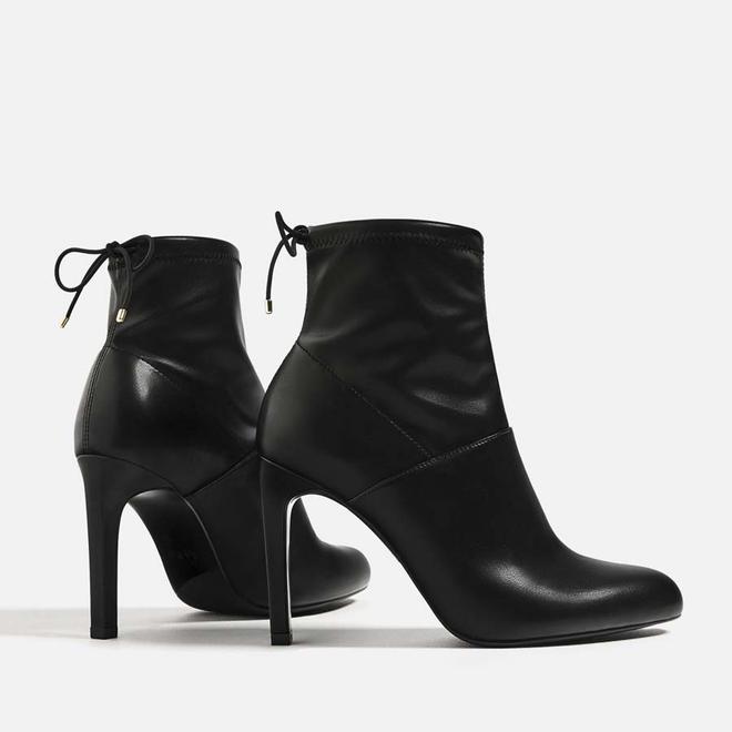 Copia el look: botines de Zara