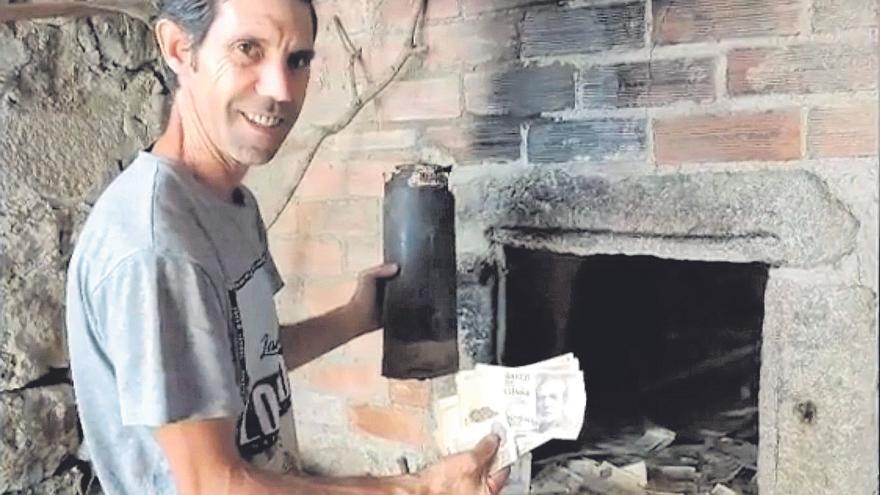 Un vecino de Vila-real encuentra nueve millones de pesetas en tarros de Nesquik mientras reforma su casa de Galicia
