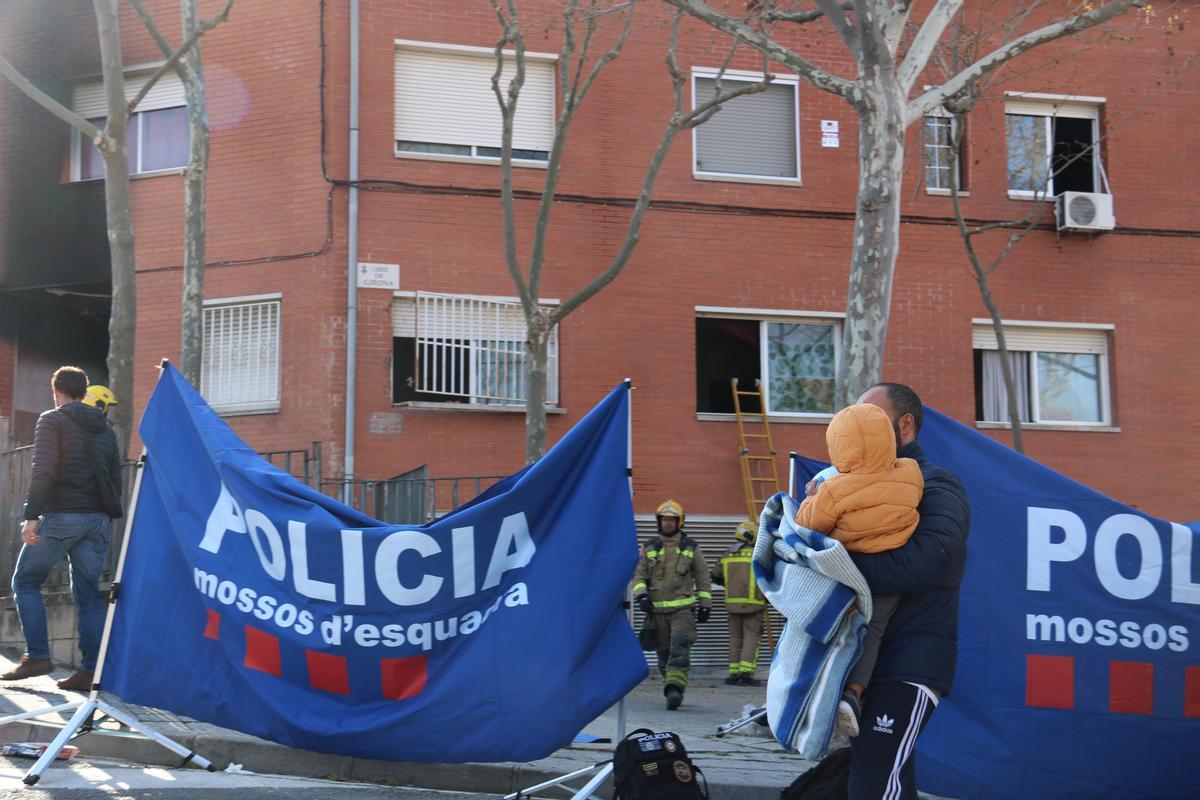 Tres muertos en el incendio de un edificio en Rubí