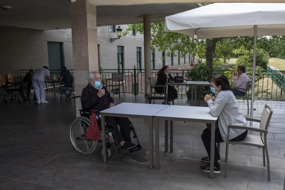 Desescalada en Zamora | Reencuentros en las residencia de mayores tras 90 días de separación