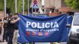 Un home assassina una dona en ple carrer a Esplugues