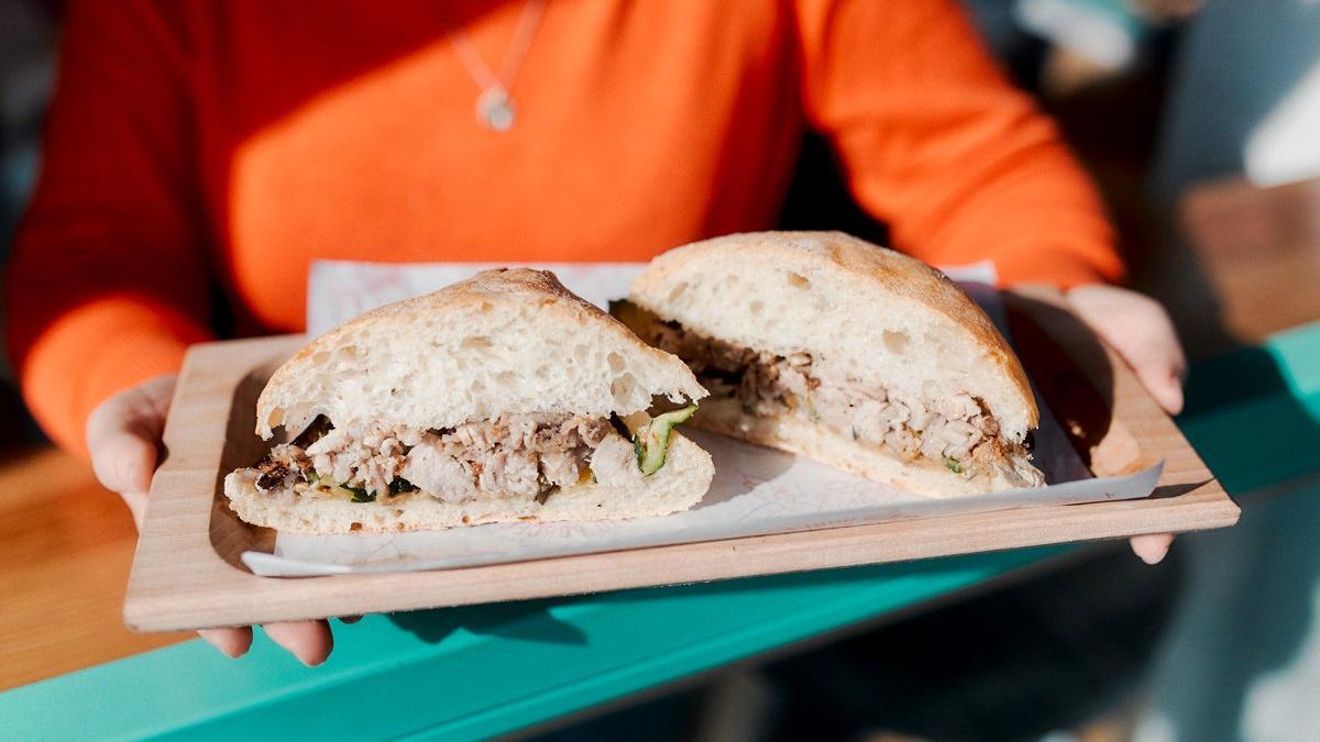 Uno de los paninis servidos en el establecimiento