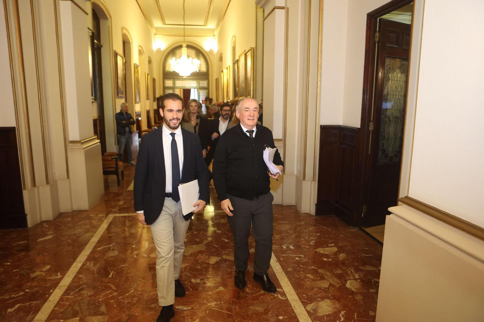 Los presupuestos de A Coruña para 2025 pasan por el pleno municipal