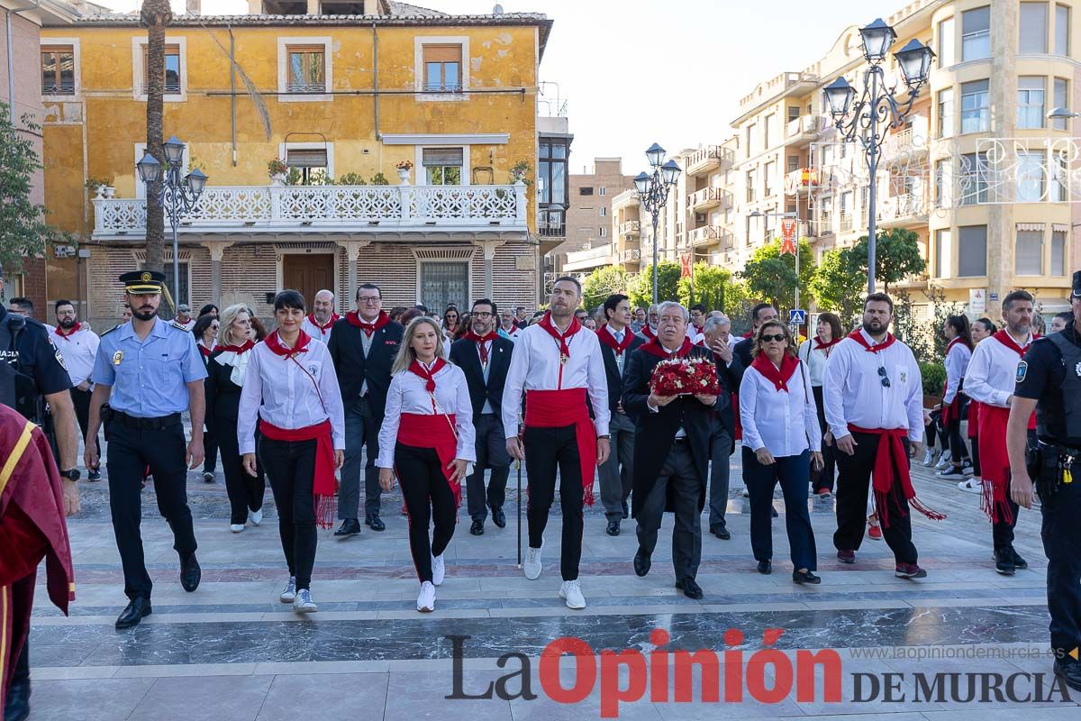 Bandeja de flores y ritual de la bendición del vino en las Fiestas de Caravaca