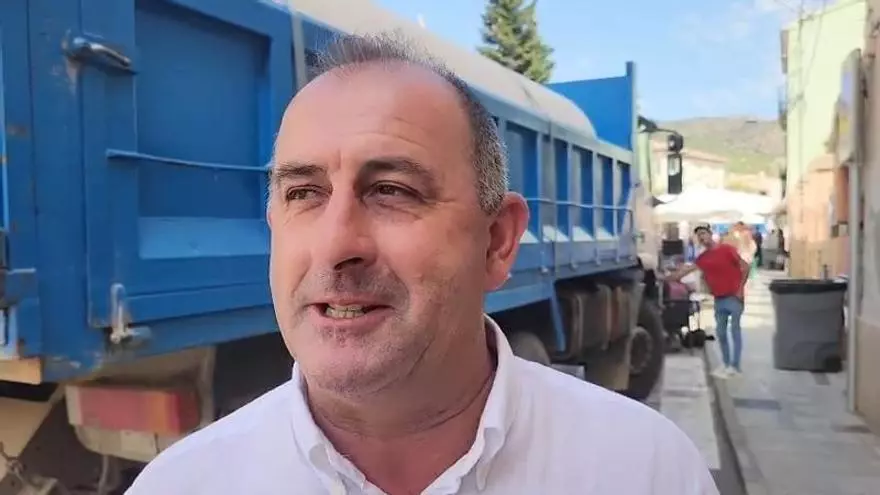 El alcalde de La Torre de les Maçanes, José Miguel Bernabeu: "Es una fiesta muy divertida y la gente lo pasa muy bien"