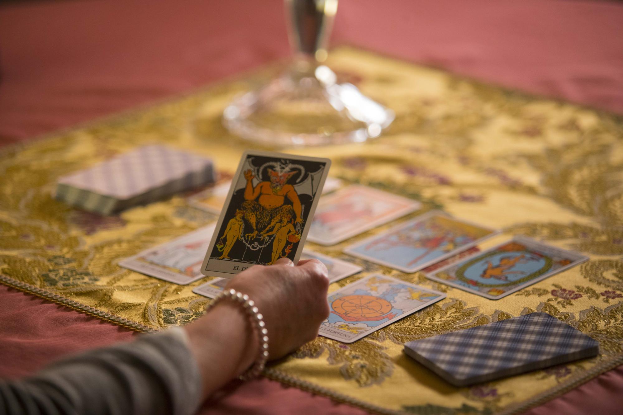 La verdad del negocio del tarot