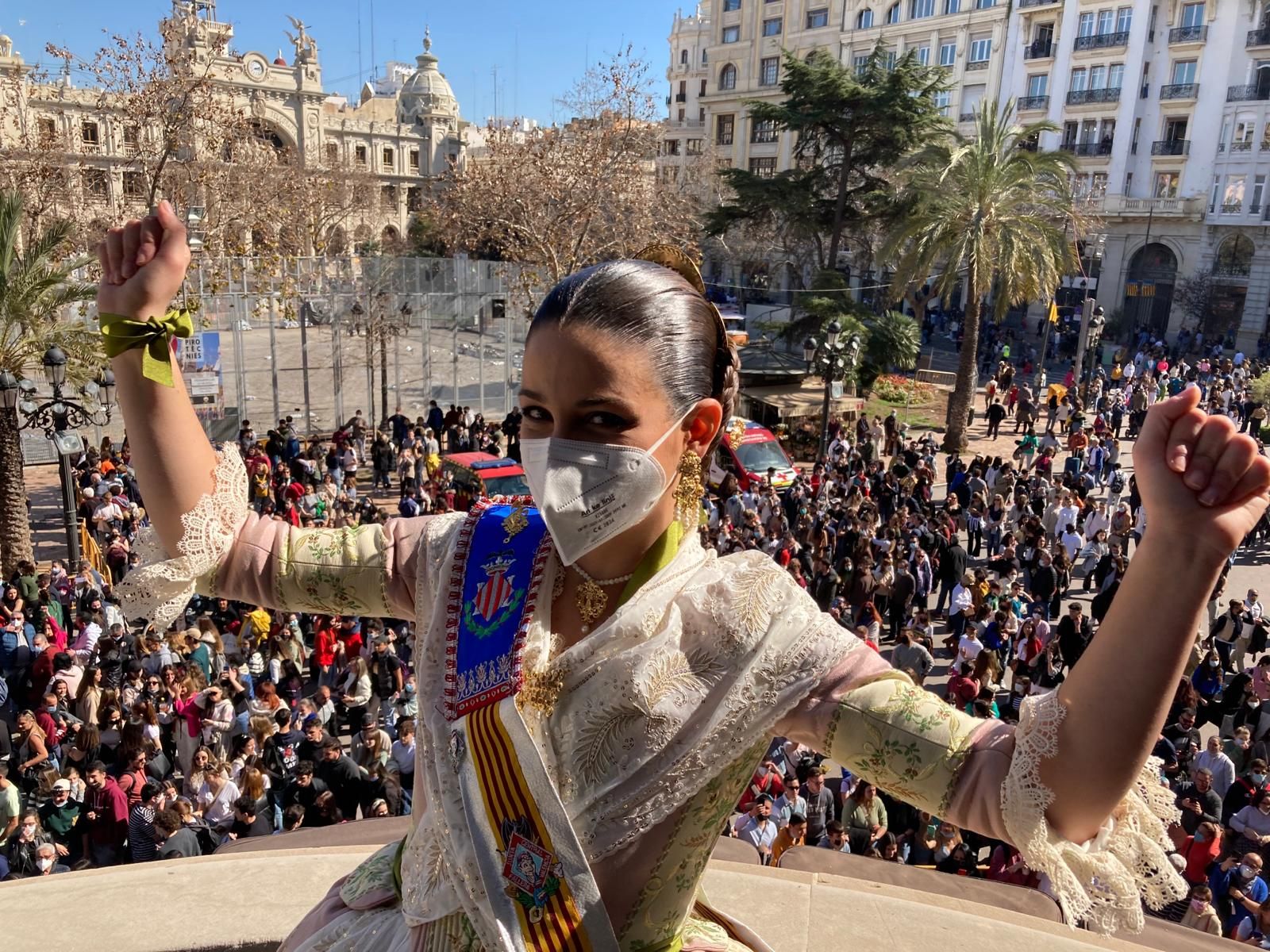 Fallas 2022. Palco del día 1. La ciudad, a sus pies