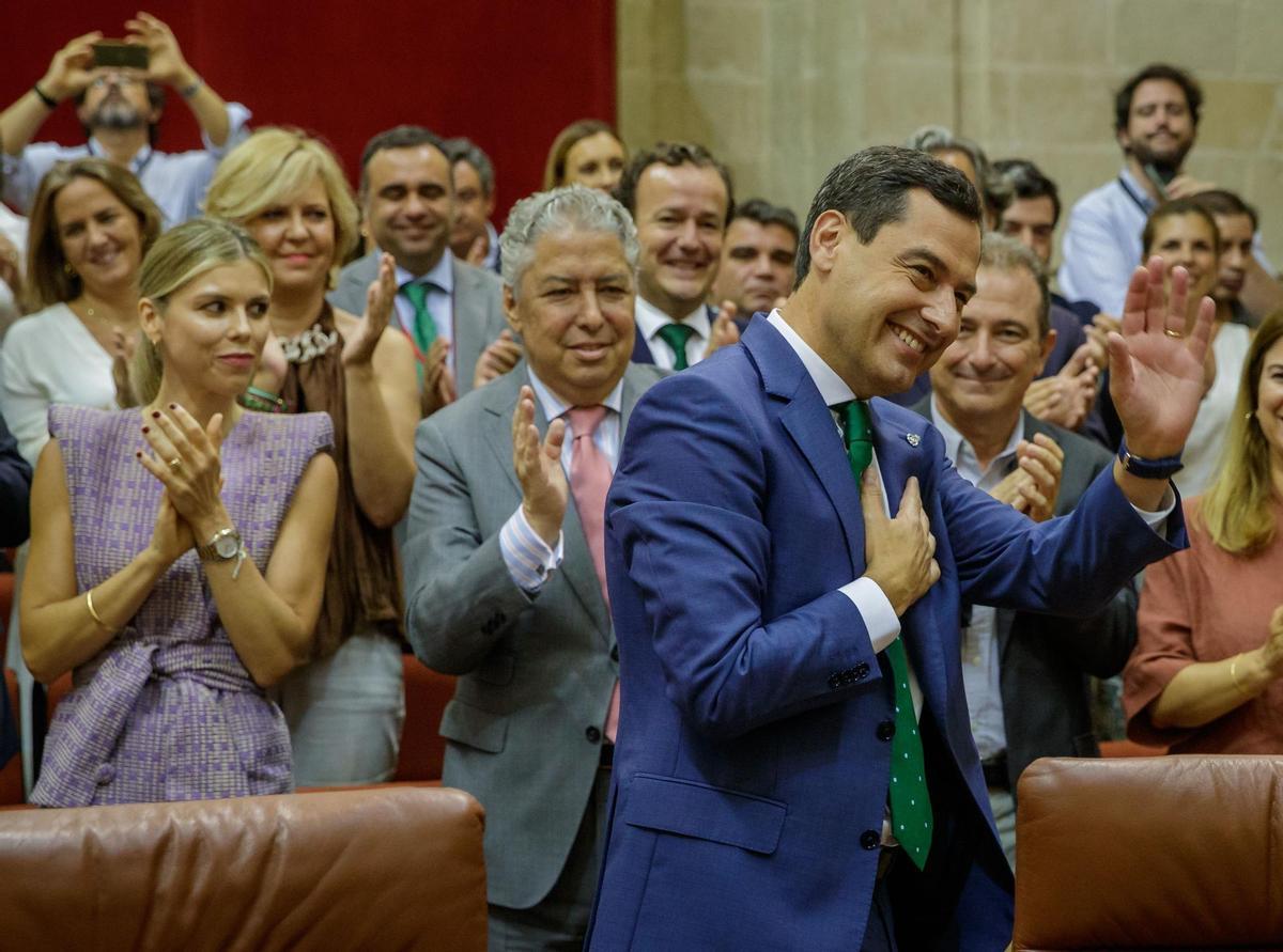 Juanma Moreno toma posesión como presidente de la Junta de Andalucía en ...