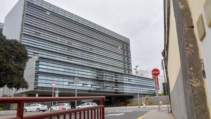 A juicio una trama inmobiliaria acusada de intentar apropiarse de 12 viviendas en Gran Canaria