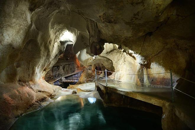 Cueva del Tesoro