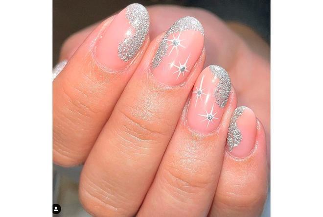 Glitter French, la manicura de las navidades