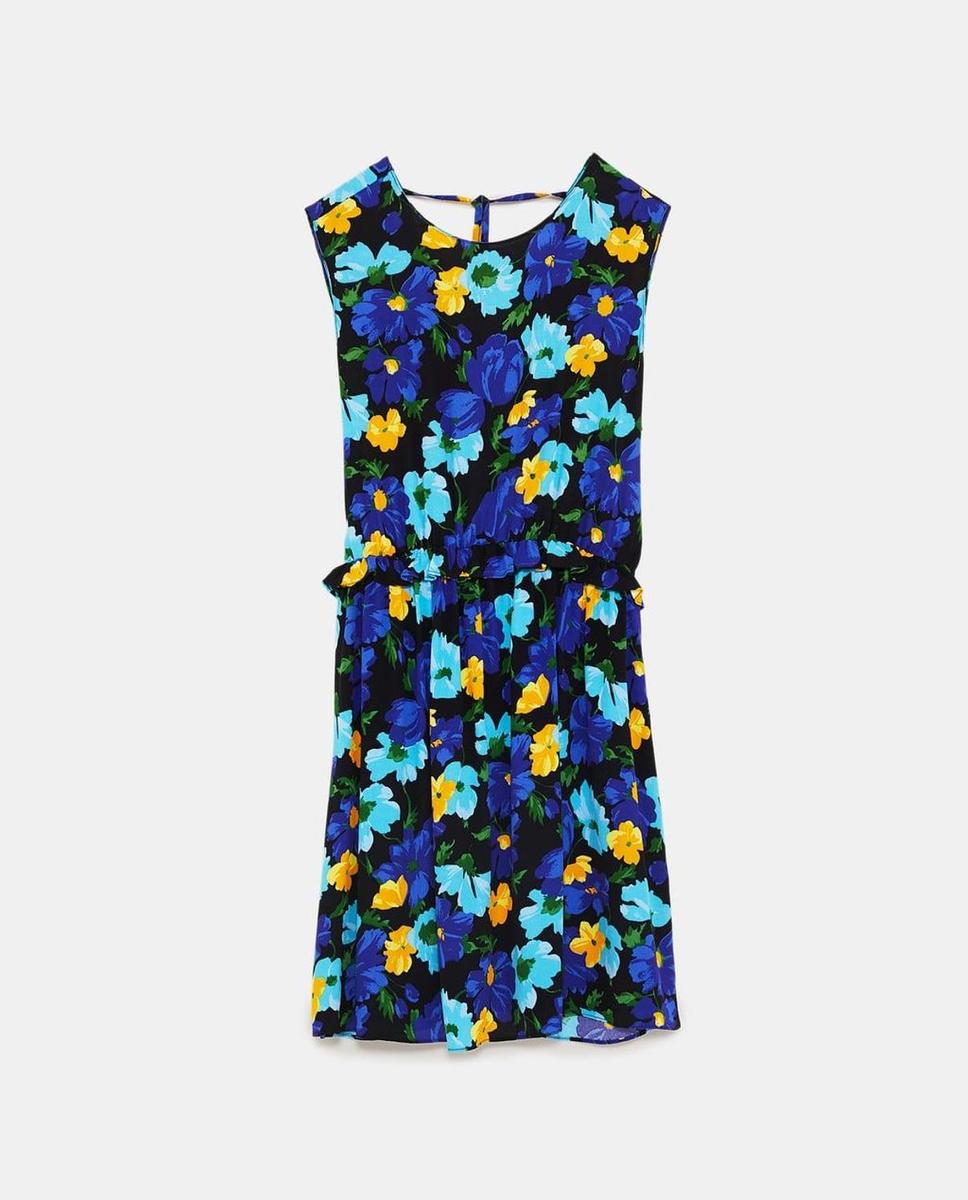 Vestido multicolor con estampado de flores de Zara