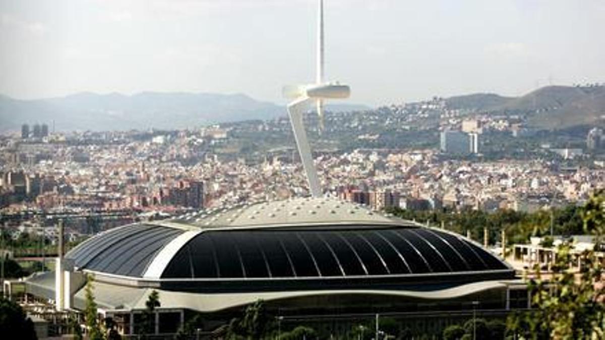 El Palau Sant Jordi, en el Anillo Olímpico de Montjuïc, en Barcelona, obra de Isozaki.