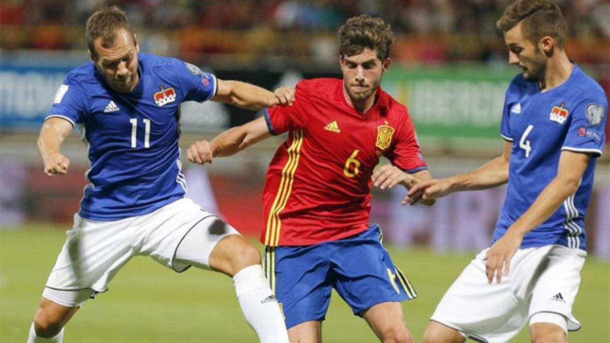 Sergi Roberto jugó de lateral e interior frente a Liechtenstein