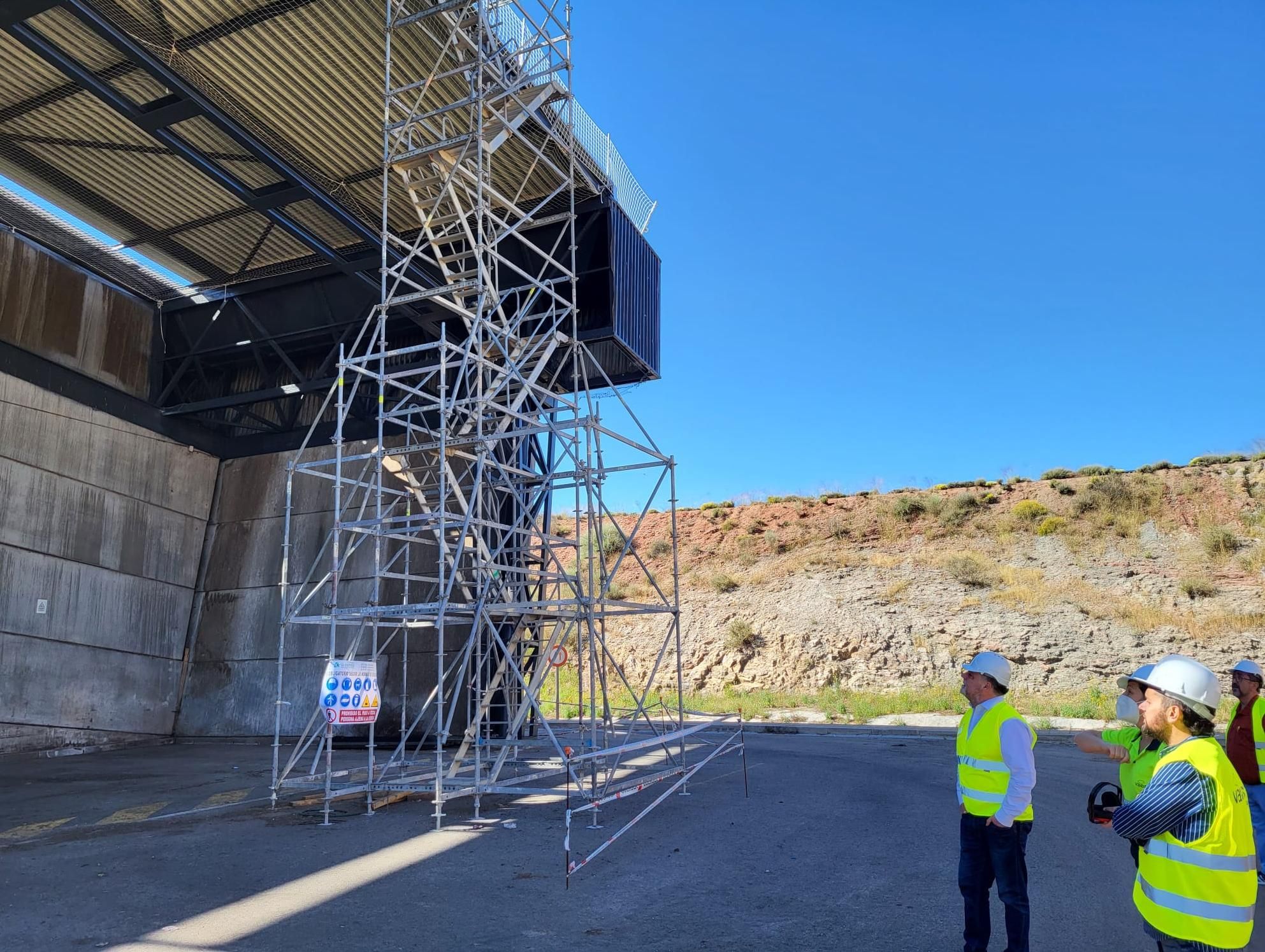 Las obras iniciadas también reforzarán la estructura de la nave de tratamiento de residuos.