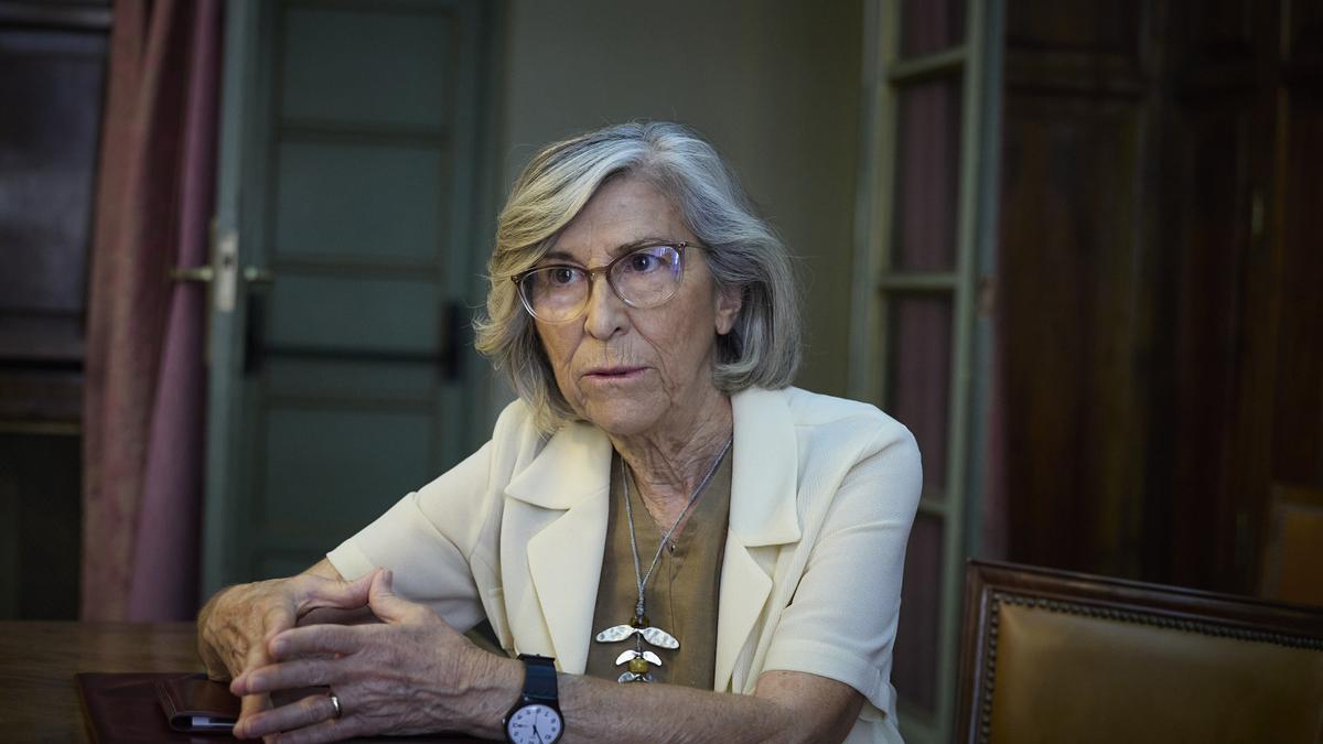 Ana Crespo, presidenta de la Real Academia de Ciencias, en Real Academia de Ciencias.