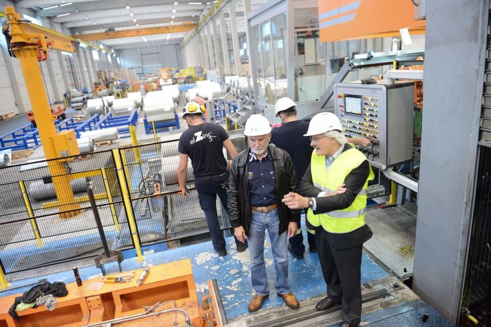 Visita de Antonio Trevín a Asturiana de Laminados en Villallana