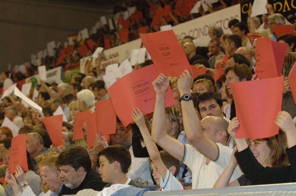 Fotos de la celebració de l'ascens a Huelva i del partit anterior al Nou Congost