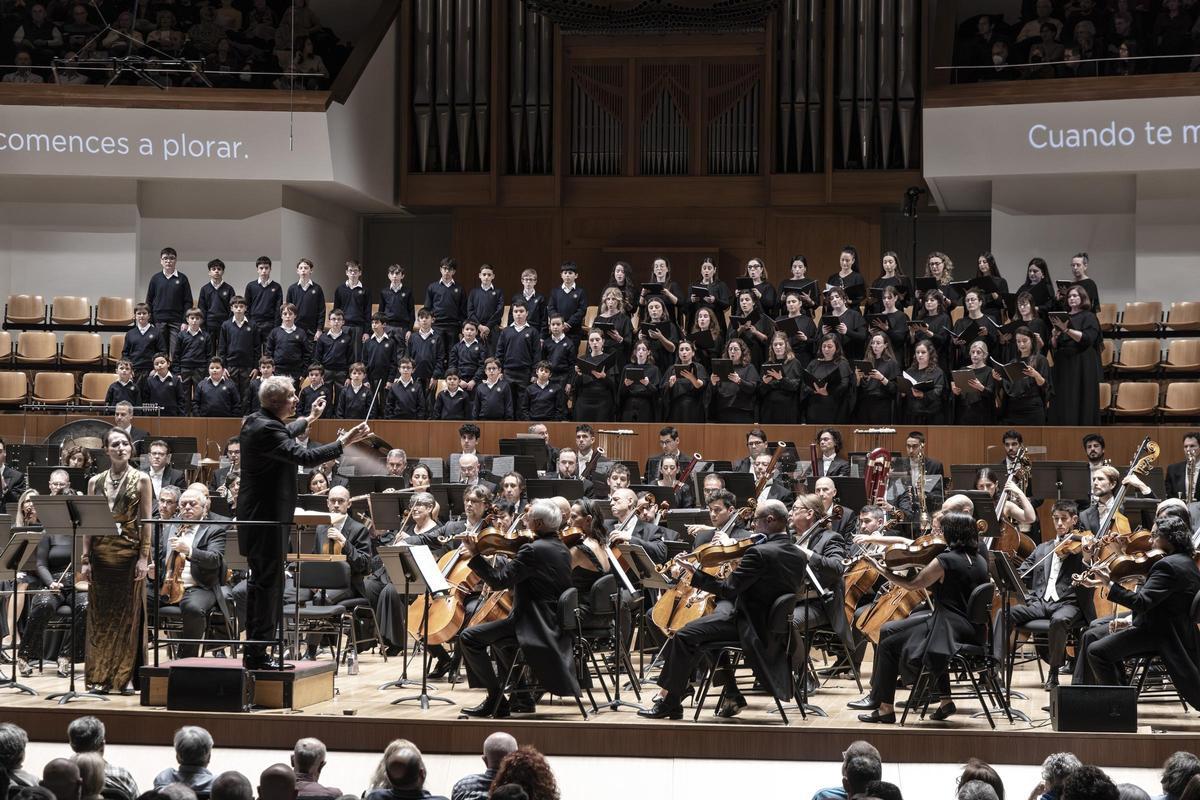 La Tercera de Mahler, dirigida por por Alexander Liebreich en el Palau de la Música este viernes.