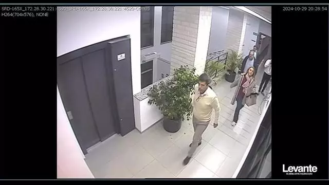 La llegada de Carlos Mazón y Salomé Pradas al Cecopi el 29 de octubre