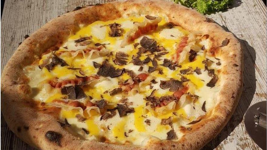 Una de las mejores pizzas de España se hornea en La Cañada