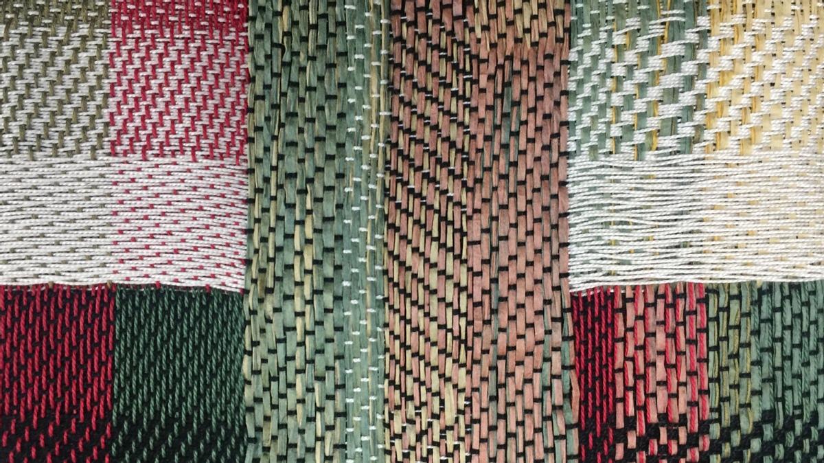 Uno de los cuadros de esta exposición sobre las prendas textiles.