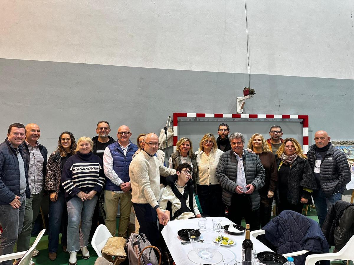 Comida solidaria para apoyar la causa de Oriol en sa Pobla.