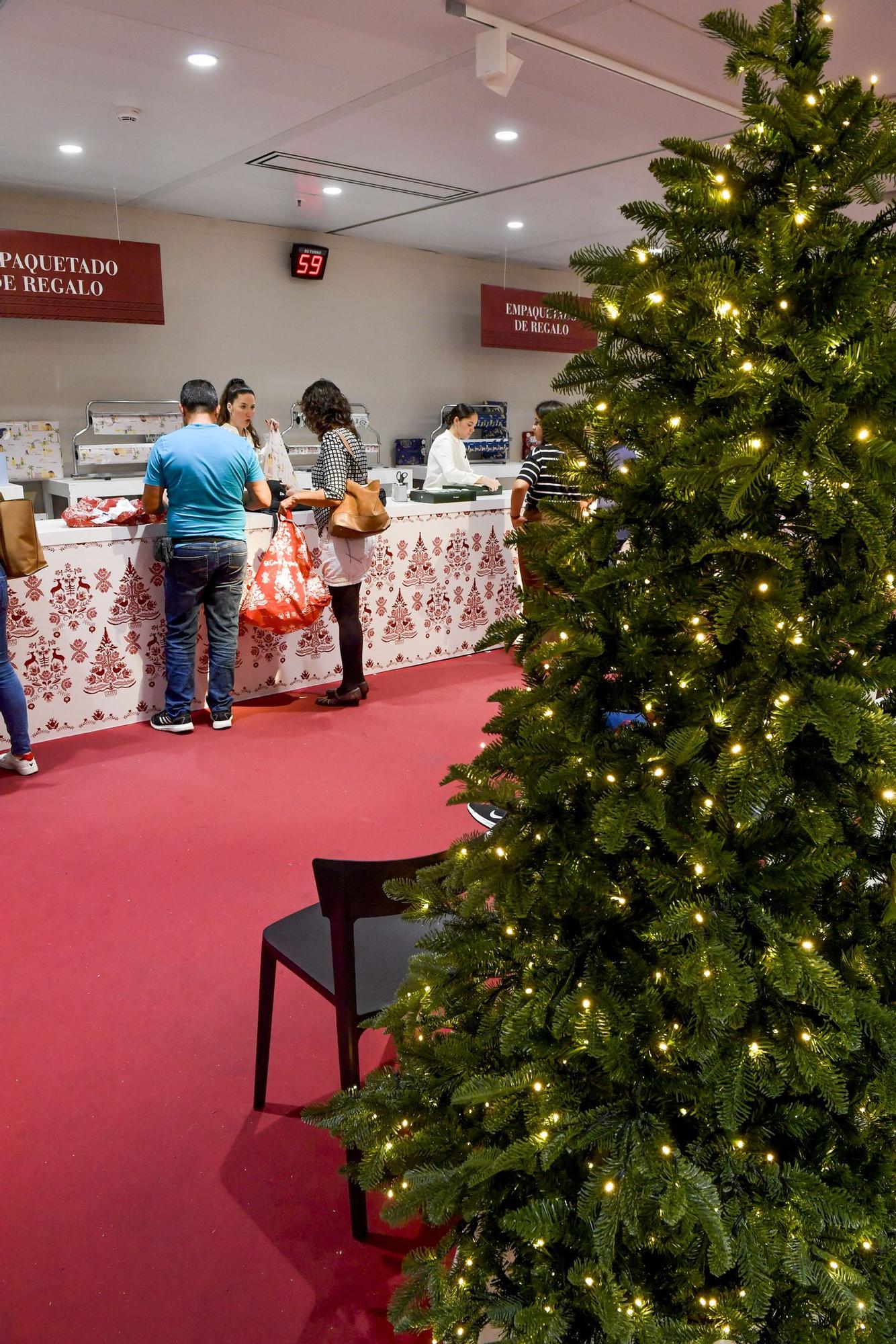 Compras de regalos para Nochebuena en las zonas comerciales de Las Palmas de Gran Canaria