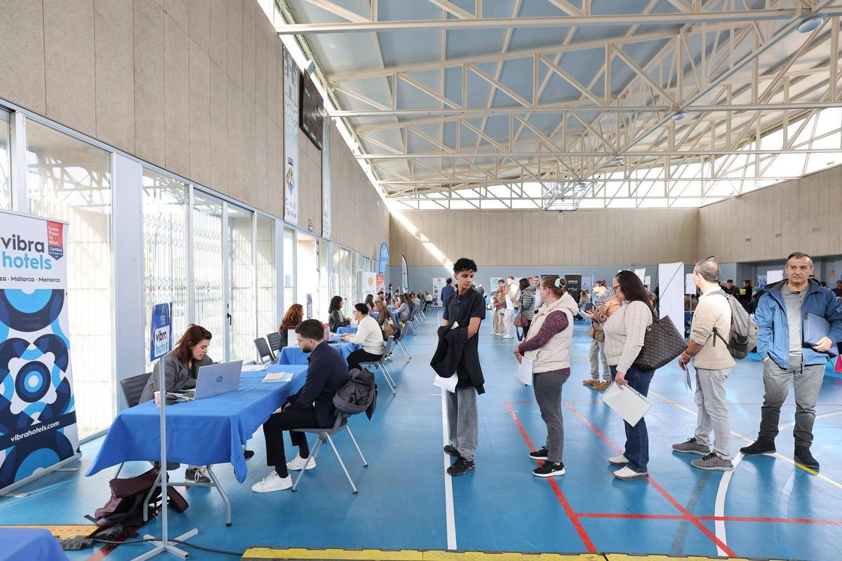 Sant Antoni celebra la sexta edición de la feria de empleo Activa't Portmany Sant Antoni celebra la sexta edición de la feria de empleo Activa't Portmany