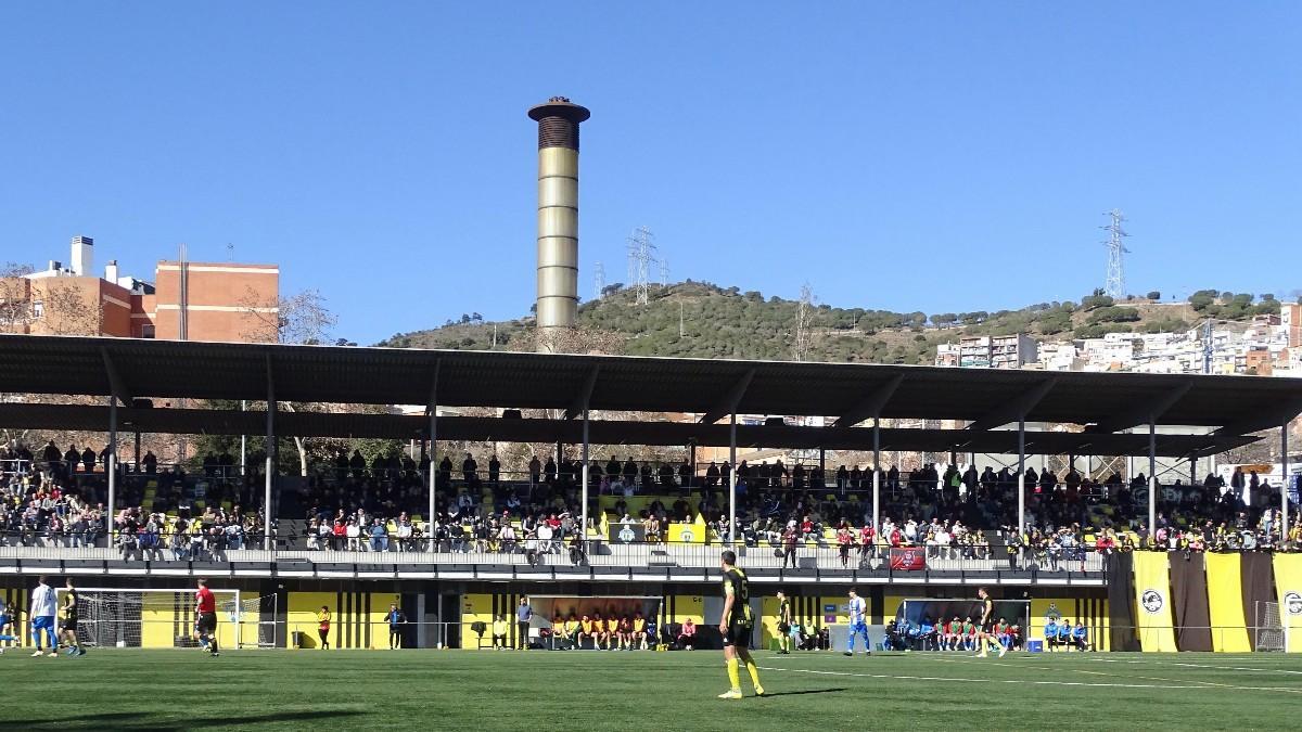 La afición de la Montañesa vio perder de nuevo a su equipo