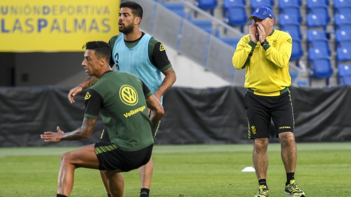 Maikel, Aythami y Mel con la UD Las Palmas.