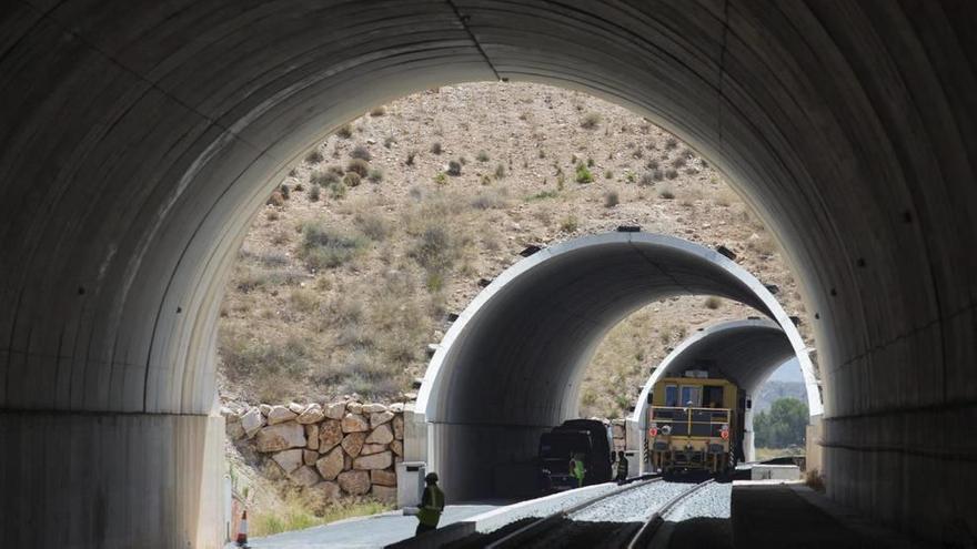 La variante de Camarillas es una de las obras ferroviarias que tiene que abrir el nuevo Gobierno de España.