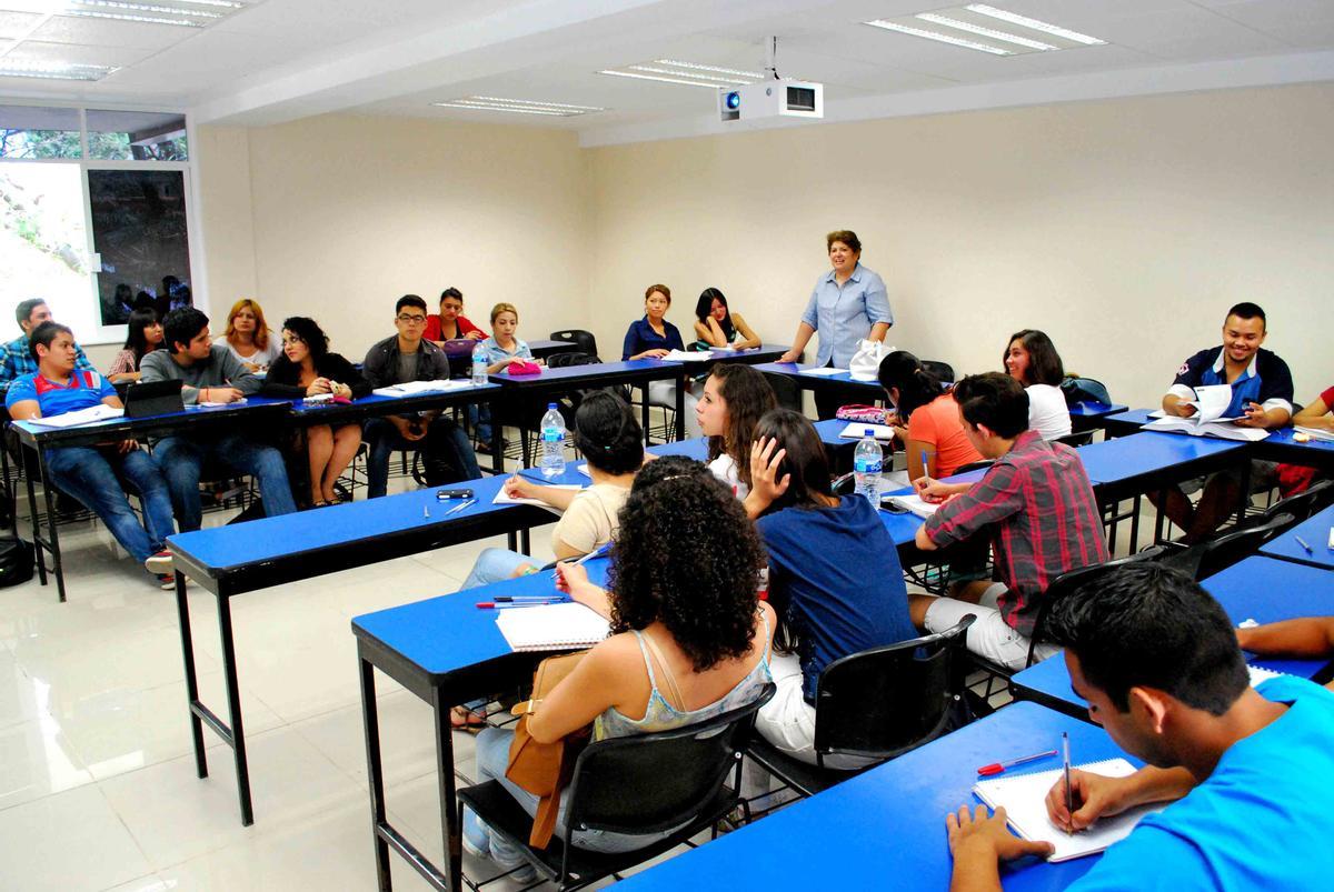 Alumnos en una clase