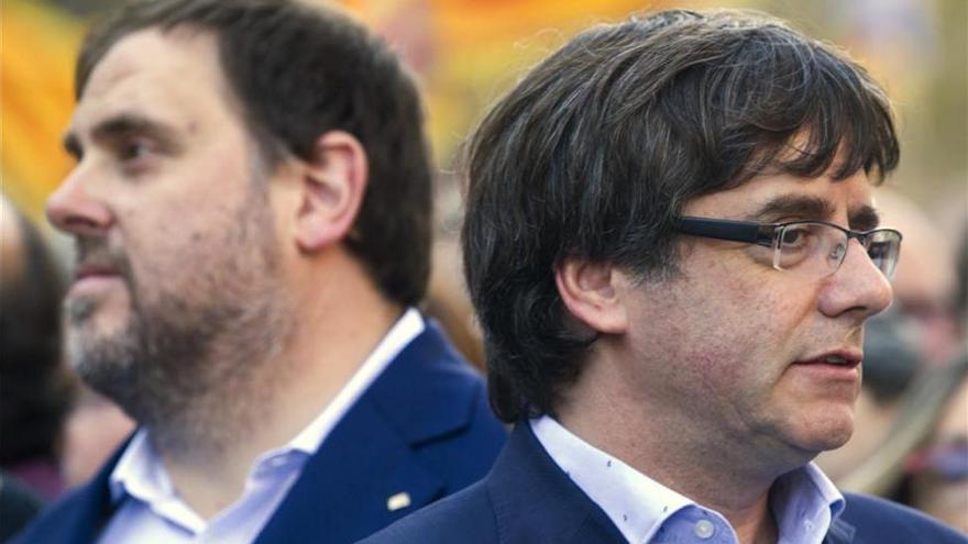 Puigdemont llama al Parlament a decidir sobre el intento de &quot;liquidar&quot; el autogobierno catalán