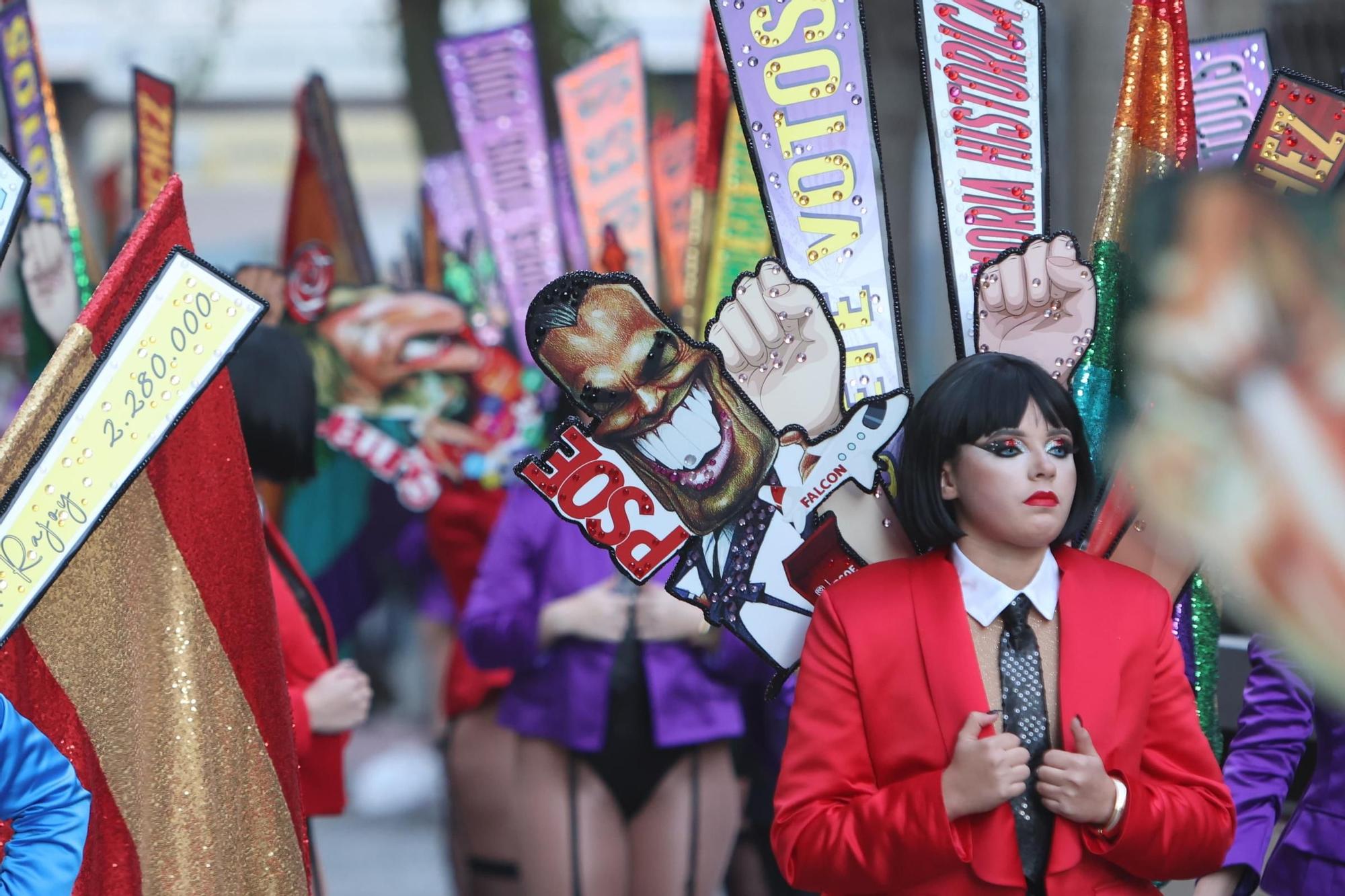 Las mejores imágenes del desfile concurso de Carnaval de Torrevieja 2024 están aquí