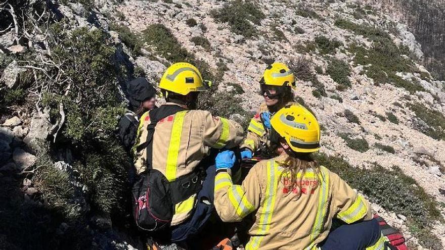 Rescaten dues persones il·leses a Marganell que van quedar aïllades després de baixar fins a 25 metres