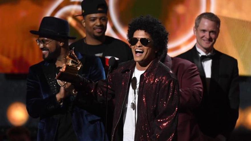 Bruno Mars y su &#039;24K Magic&#039; arrasan en los Grammy