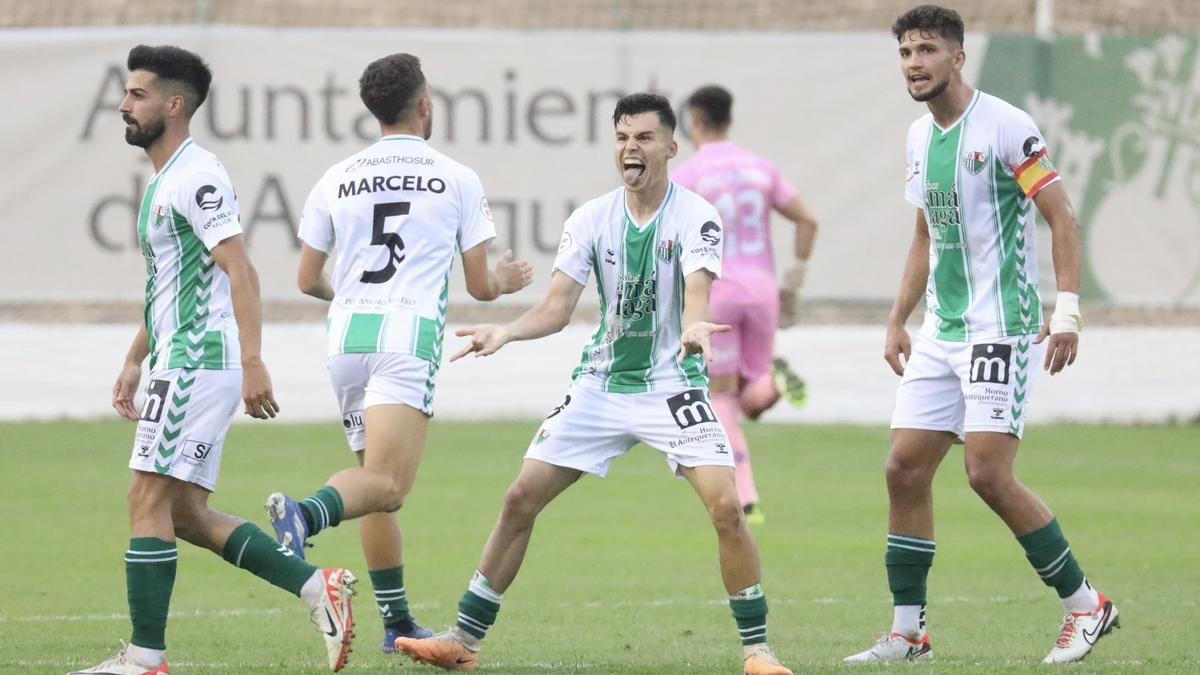 El Antequera recibe este sábado en El Maulí al Recreativo Granada.