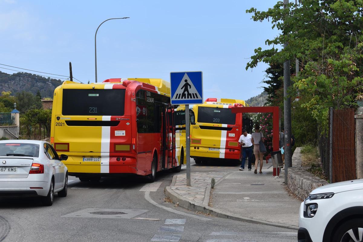 Indignación de los usuarios del transporte público porque los buses de Palma dejan de entrar en Sóller