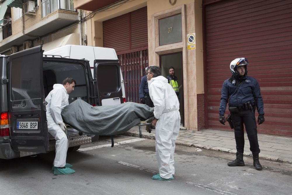 Un menor de 14 años mata de una puñalada a su hermano de 19 en Alicante