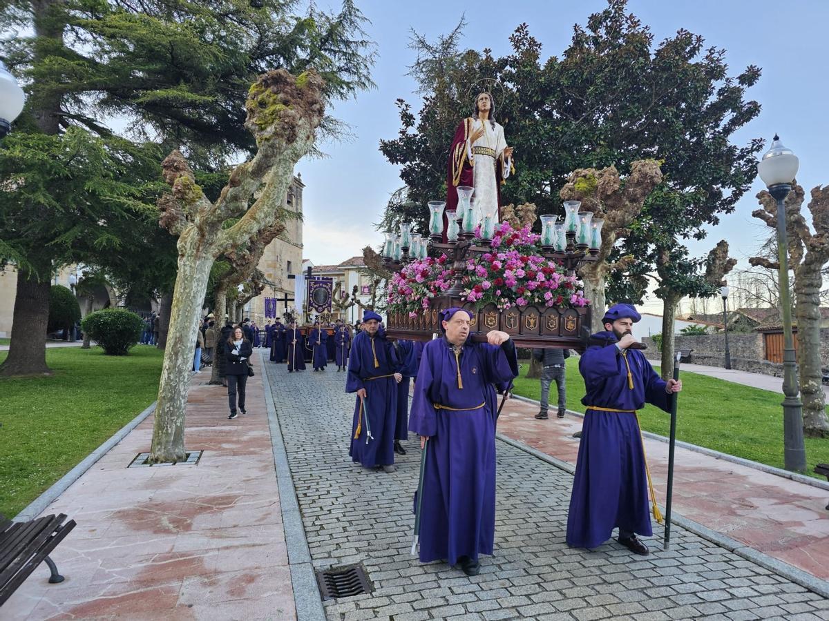 En imágenes, la Semana Santa de Villaviciosa