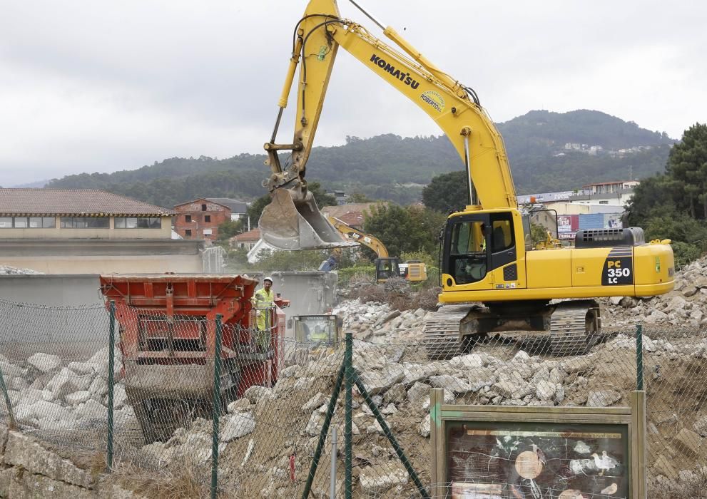 La piqueta liquida la vieja depuradora de Vigo