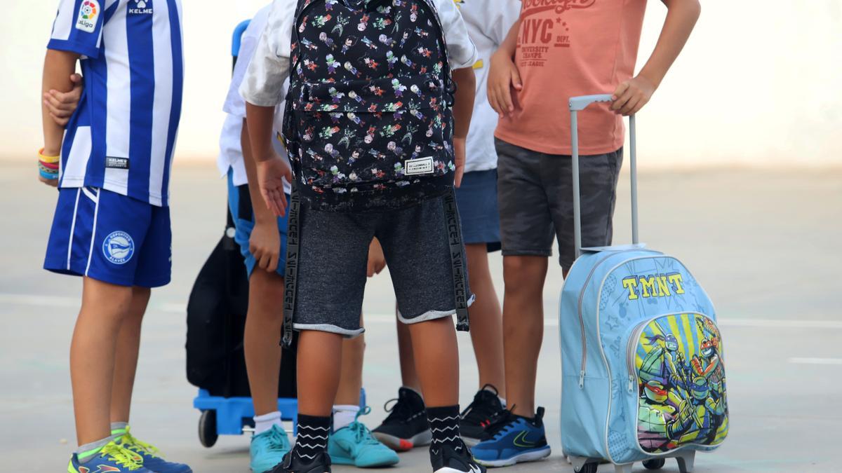 Los colegios abrirán este martes, aunque no habrá clases.