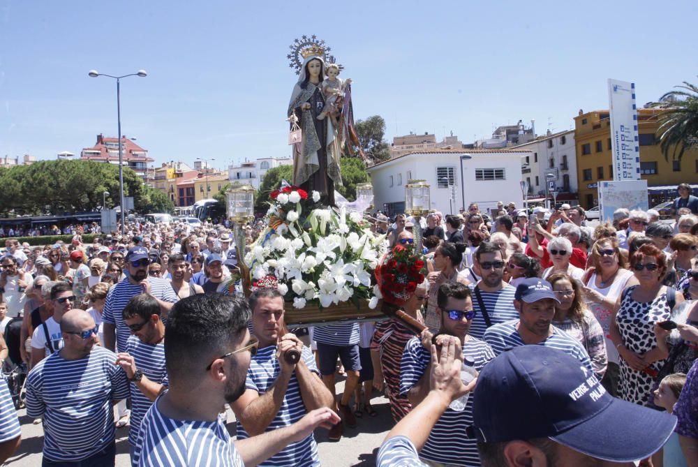 Processó marinera en honor a la Verge del Carme a Palamós