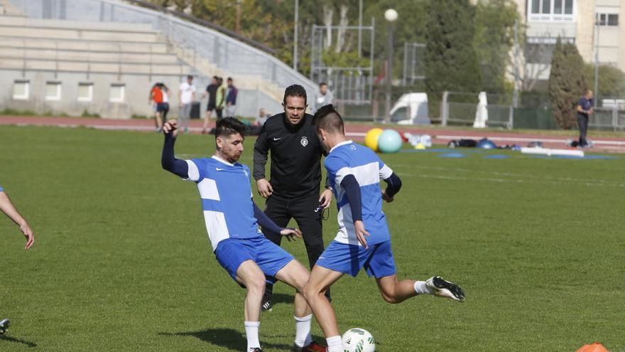 El Hércules abandona Fontcalent y vuelve a entrenar en estadio de Atletismo