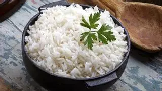 Así debes cocinar el arroz para que tenga la mitad de calorías