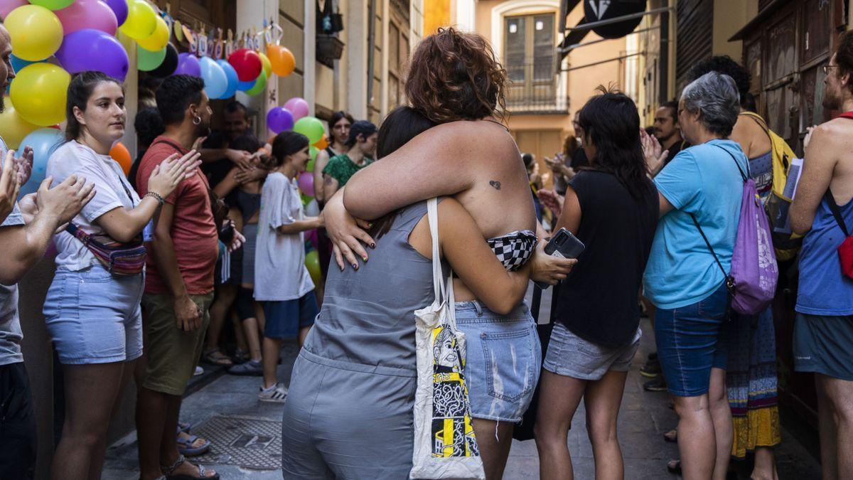 Valencia. Desahucio paralizado en la calle Caixers de Valencia.