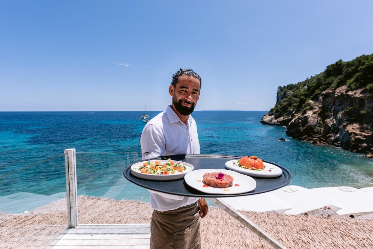 Gastronomía de gran calidad en un escenario único en Ibiza.