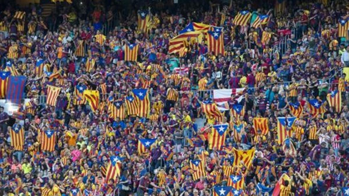 Exhibición de 'estelades' en la final de Copa en el Camp Nou el 30 de mayo.