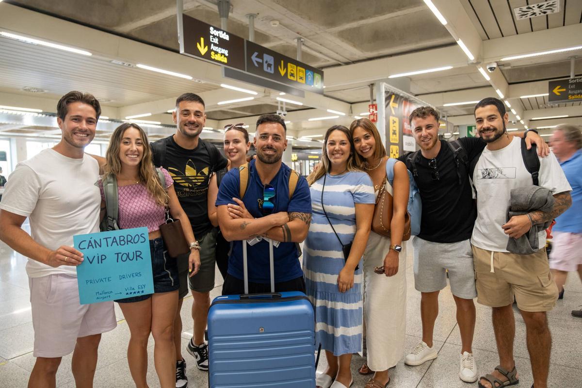Turistas que aterrizan en Mallorca el 11 de agosto.